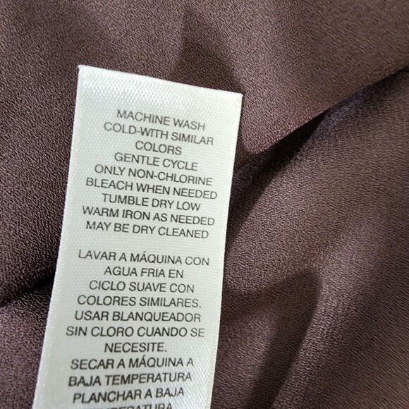 Chico's Womens Top Size 1 Medium Brown Asymmetrical Hem Grommet Cold Shoulder - Picture 12 of 14